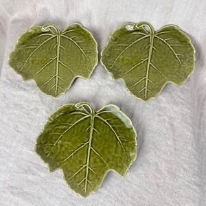B Eigen Williams Sonoma Set of 3  Green Leaf Ceramic Trinket Dishes
